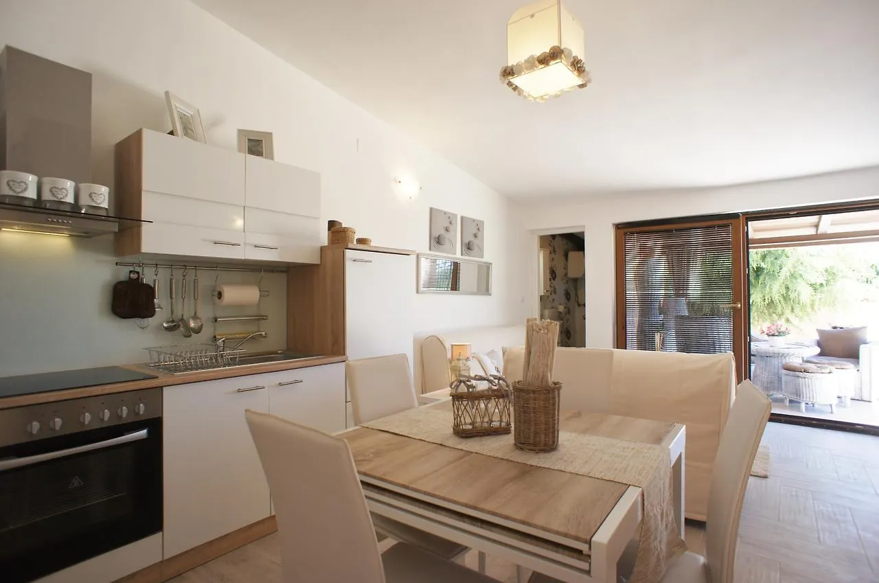 Apartment Apartman Kika Medulin